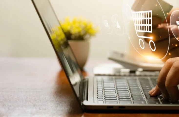 Jak ocenić trwałość materiałów mebli online na podstawie samego opisu produktu?