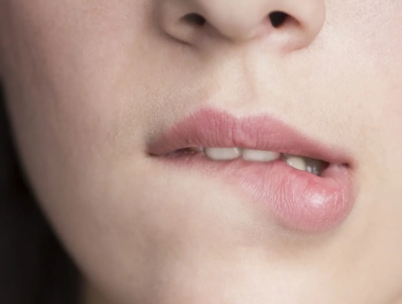 Jak pielęgnować jamę ustną po zabiegach stomatologicznych?